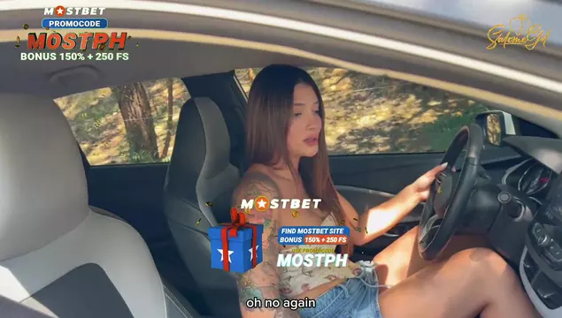 Фигуристая красотка отдалась незнакомцу за то, что помог с машиной